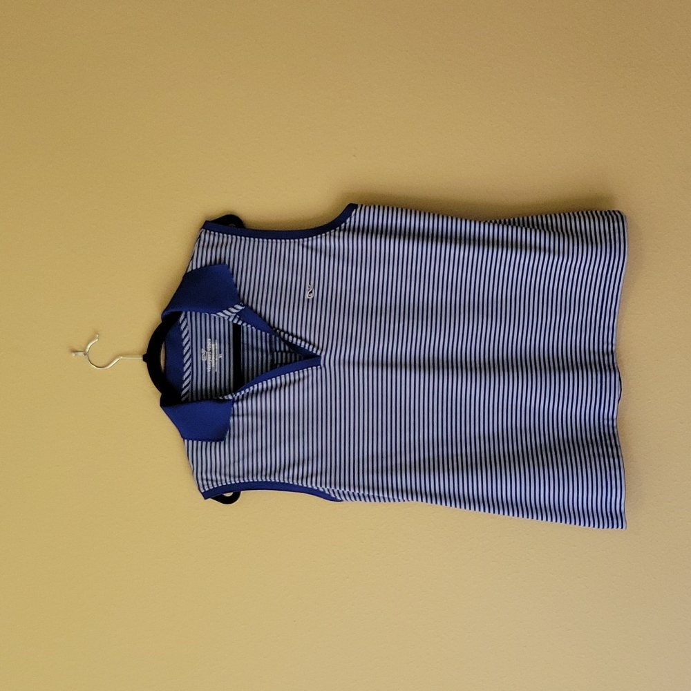 Vineyard Vines performance xl